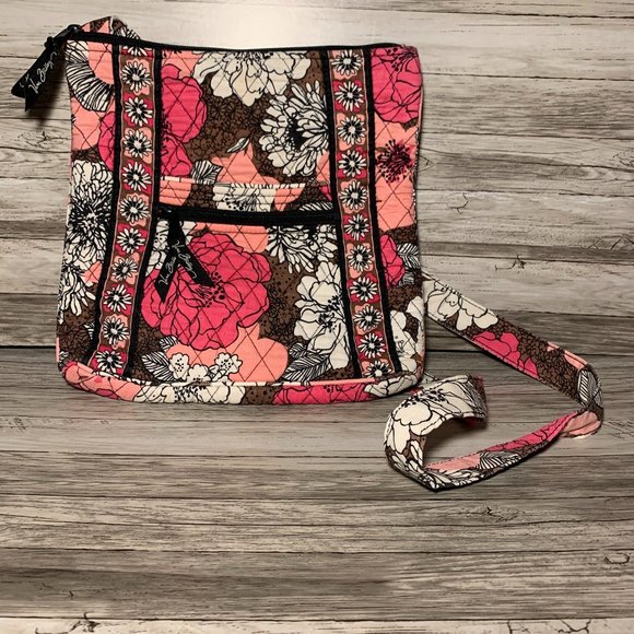 Vera Bradley Handbags - SOLD- Vera Bradley Hipster Purse- Mocha Rogue